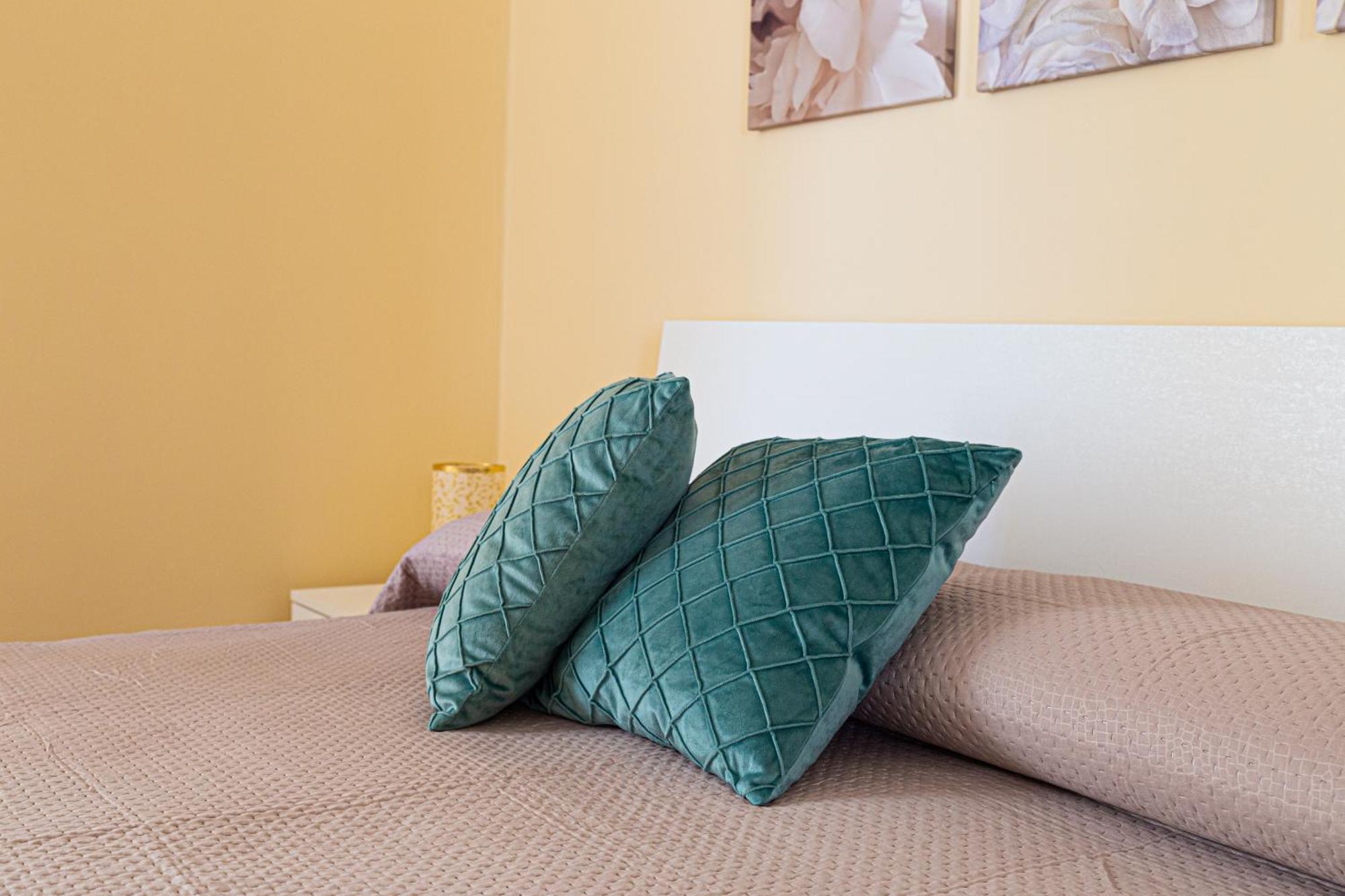 Alexas Rooms Crotone Esterno foto